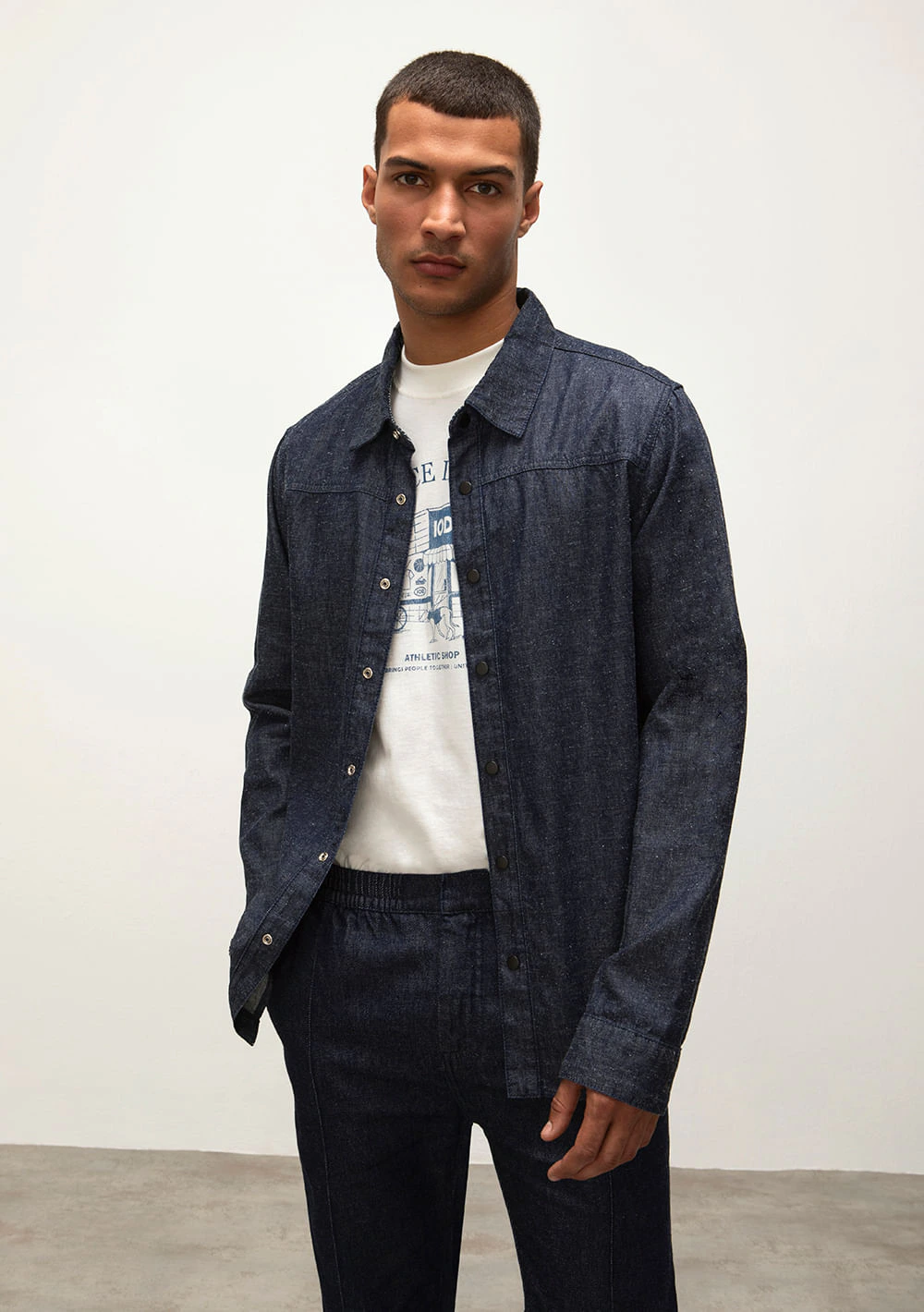 Camisa Manga Longa Com Recortes Jeans