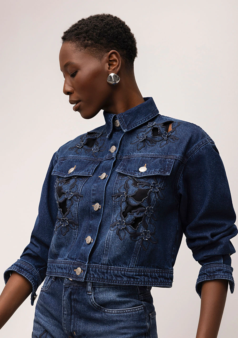 Jaqueta Iódice Trucker Bordado Industrial Jeans