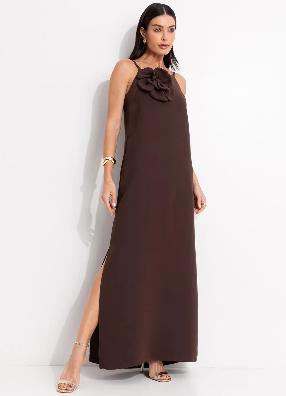 Quintess - Vestido Marrom em Crepe Plano Acetinado