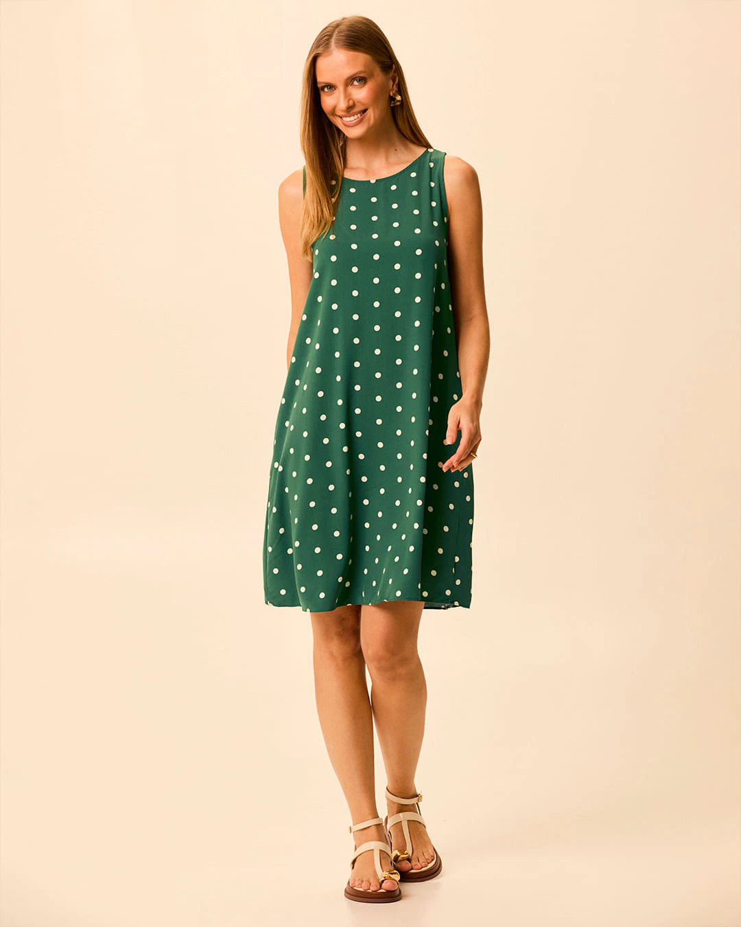 Vestido Feminino Evasê Sem Manga Bolso Interno Em Viscose