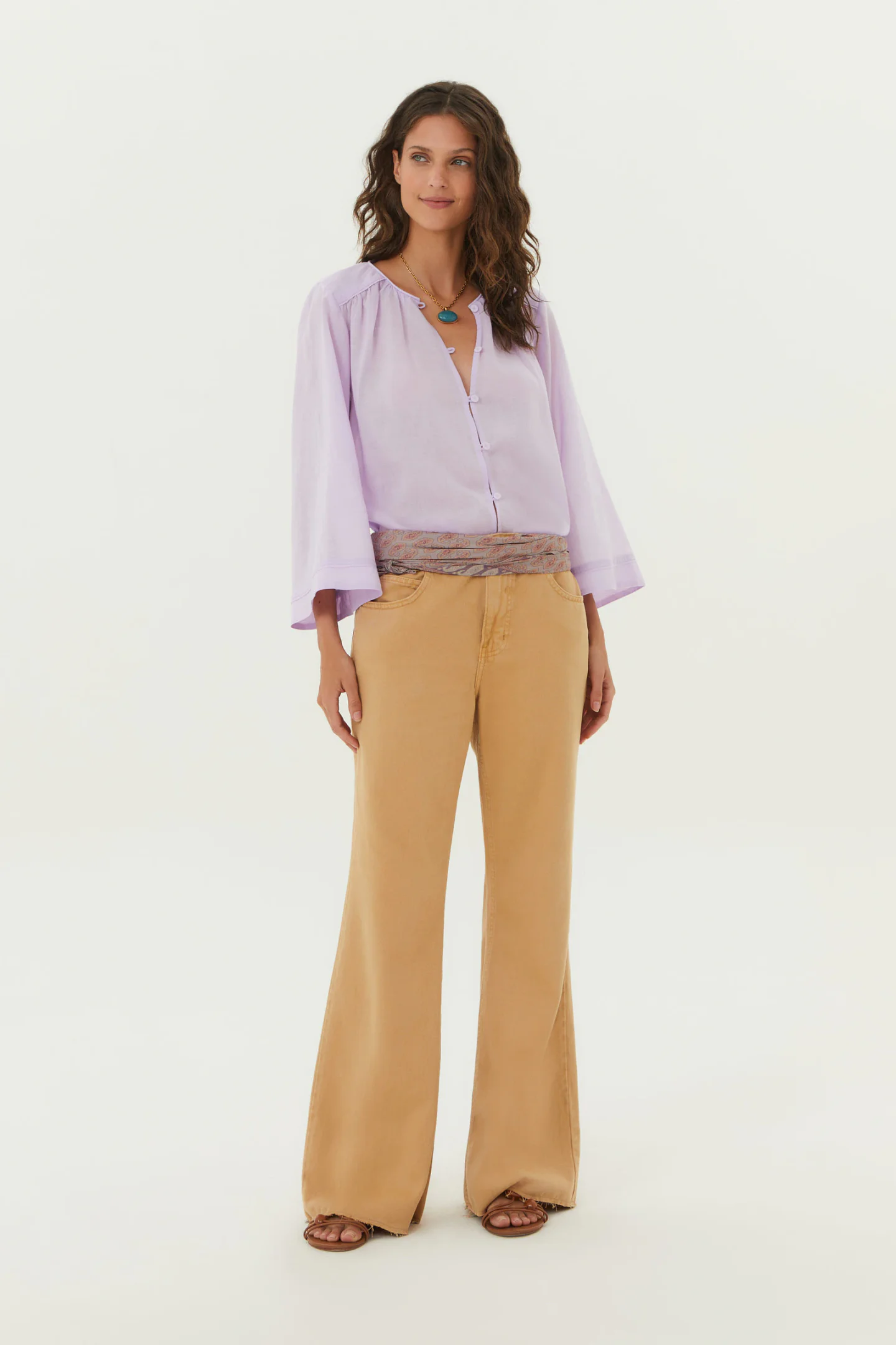 Calça Sarja Flare Bainha a Fio