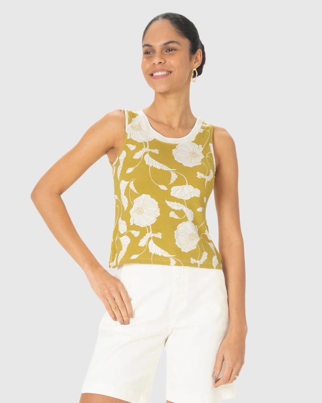 Regata Feminina Estampada Decote U Retilínea Em Malha Viscolinho Stretch