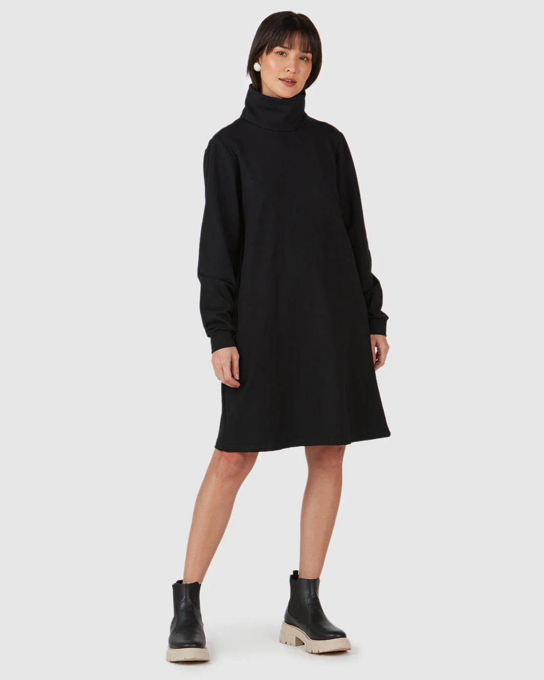 Vestido Feminino Gola Alta Em Moletom Stretch