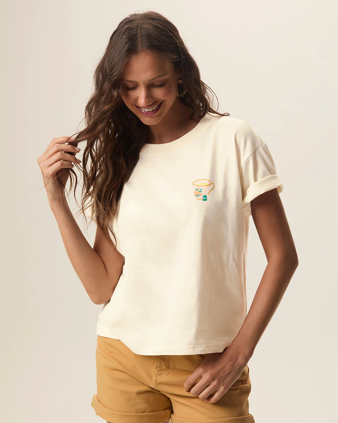 Camiseta Feminina Estampa Chás Frente E Costas Em Algodão