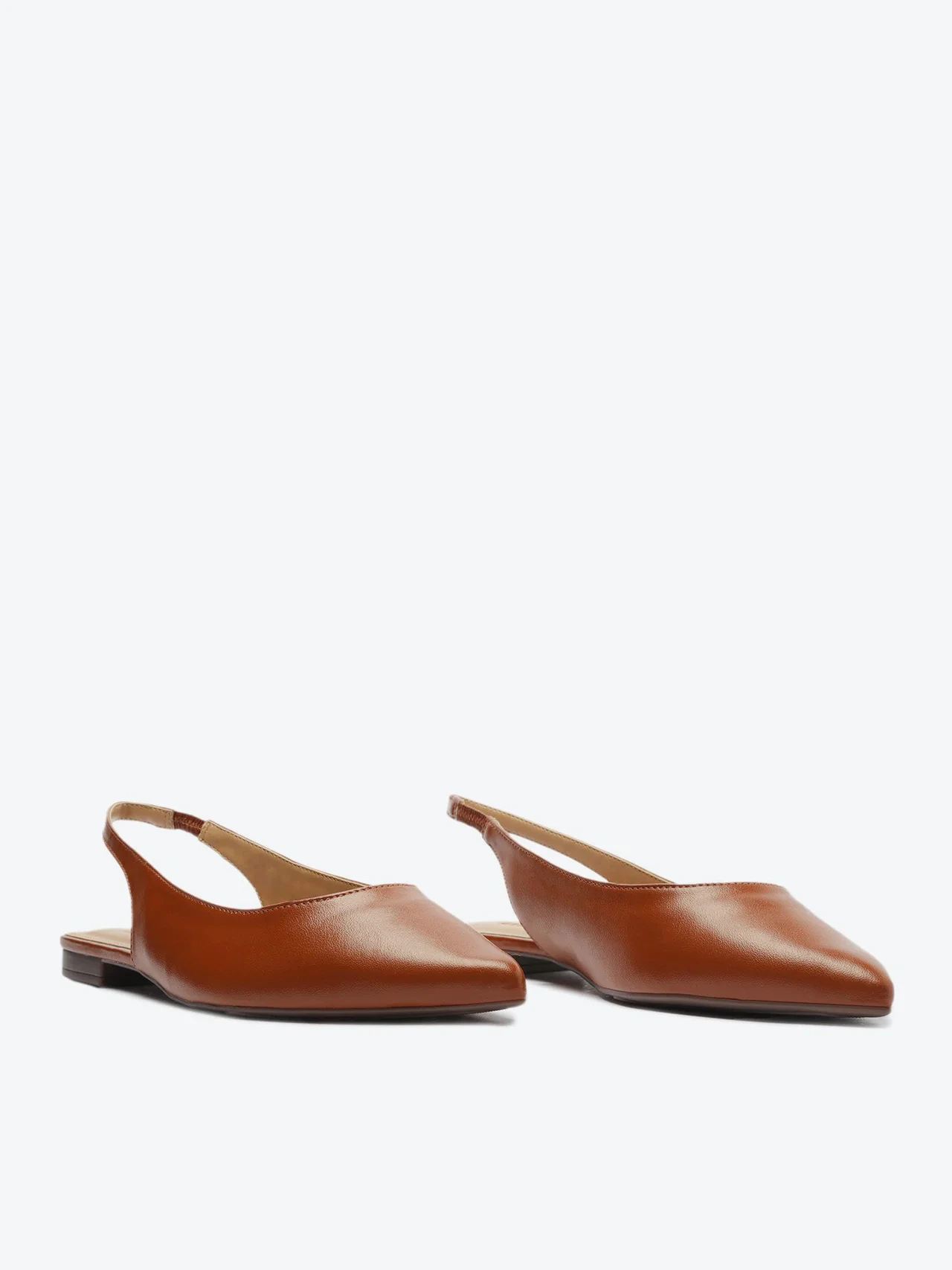 Sapatilha Slingback Bico Fino Marrom