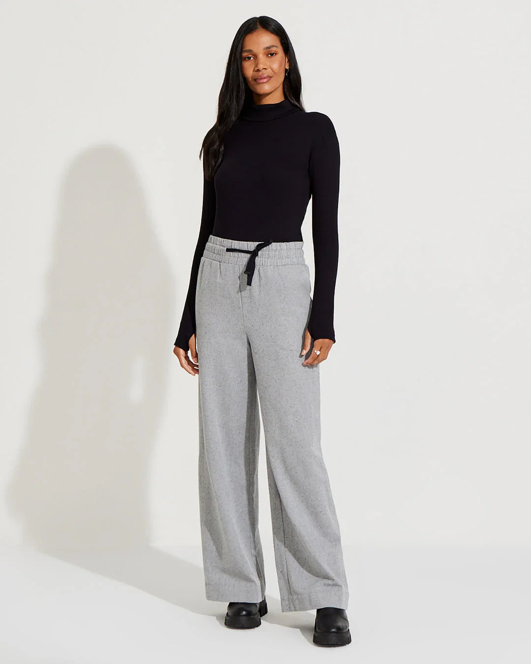 Calça Reta Moletom Leve Feminina