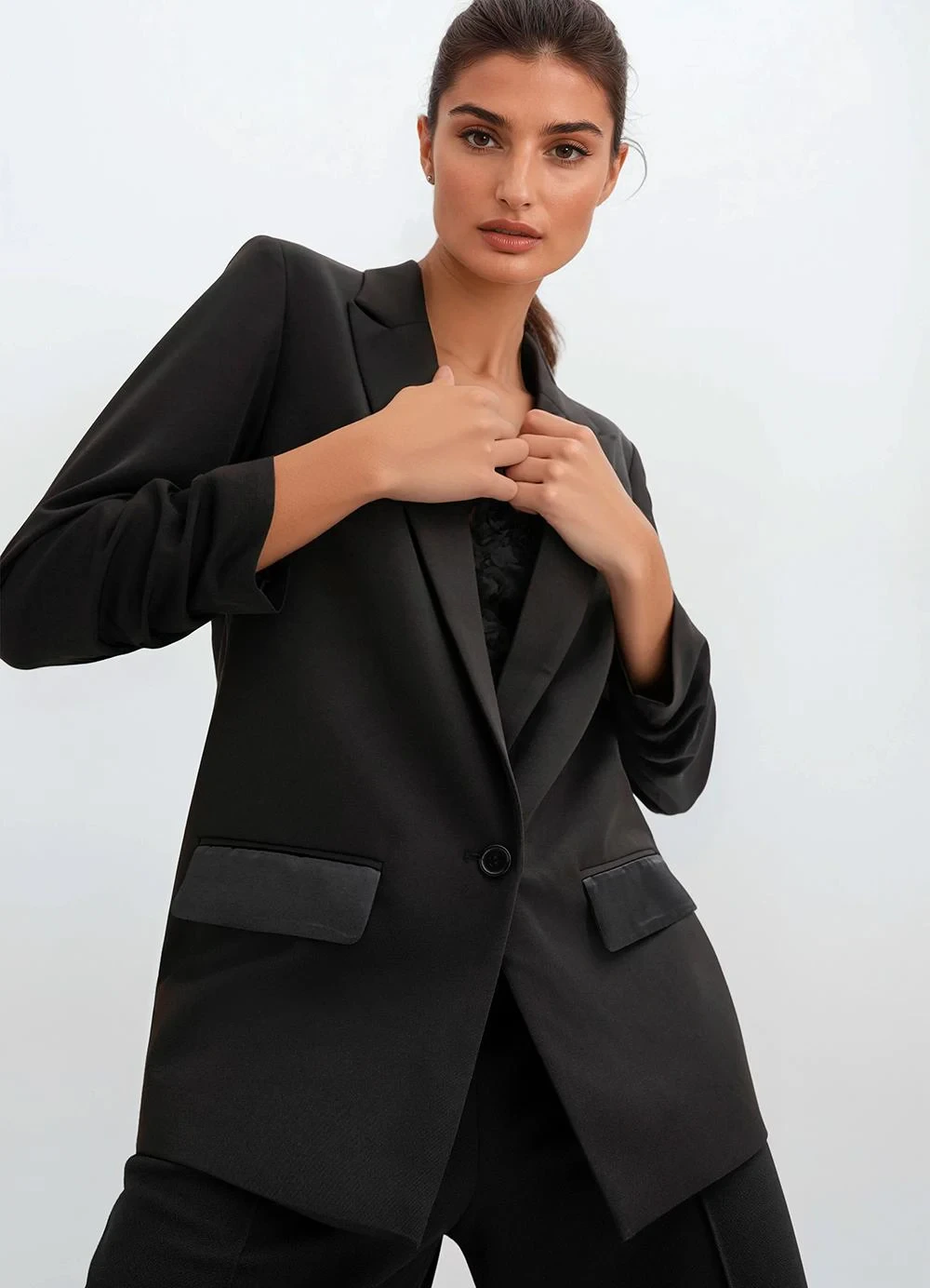 bonprix - Blazer Preto em Crepe Plano