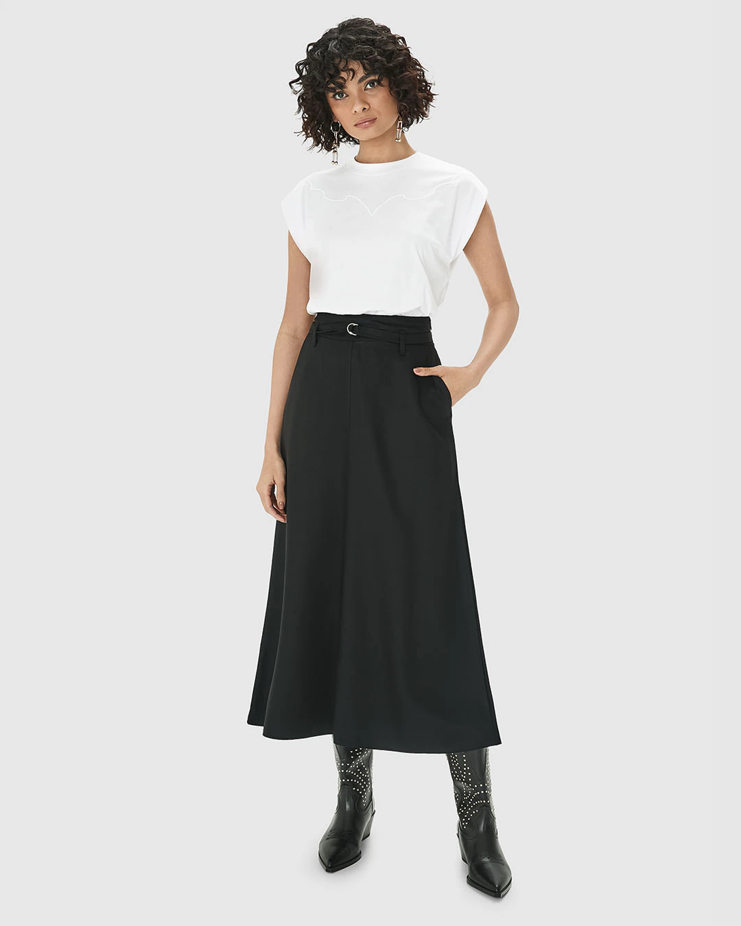Saia Midi Feminina Evasê Com Cinto Em Crepe - ENFIM