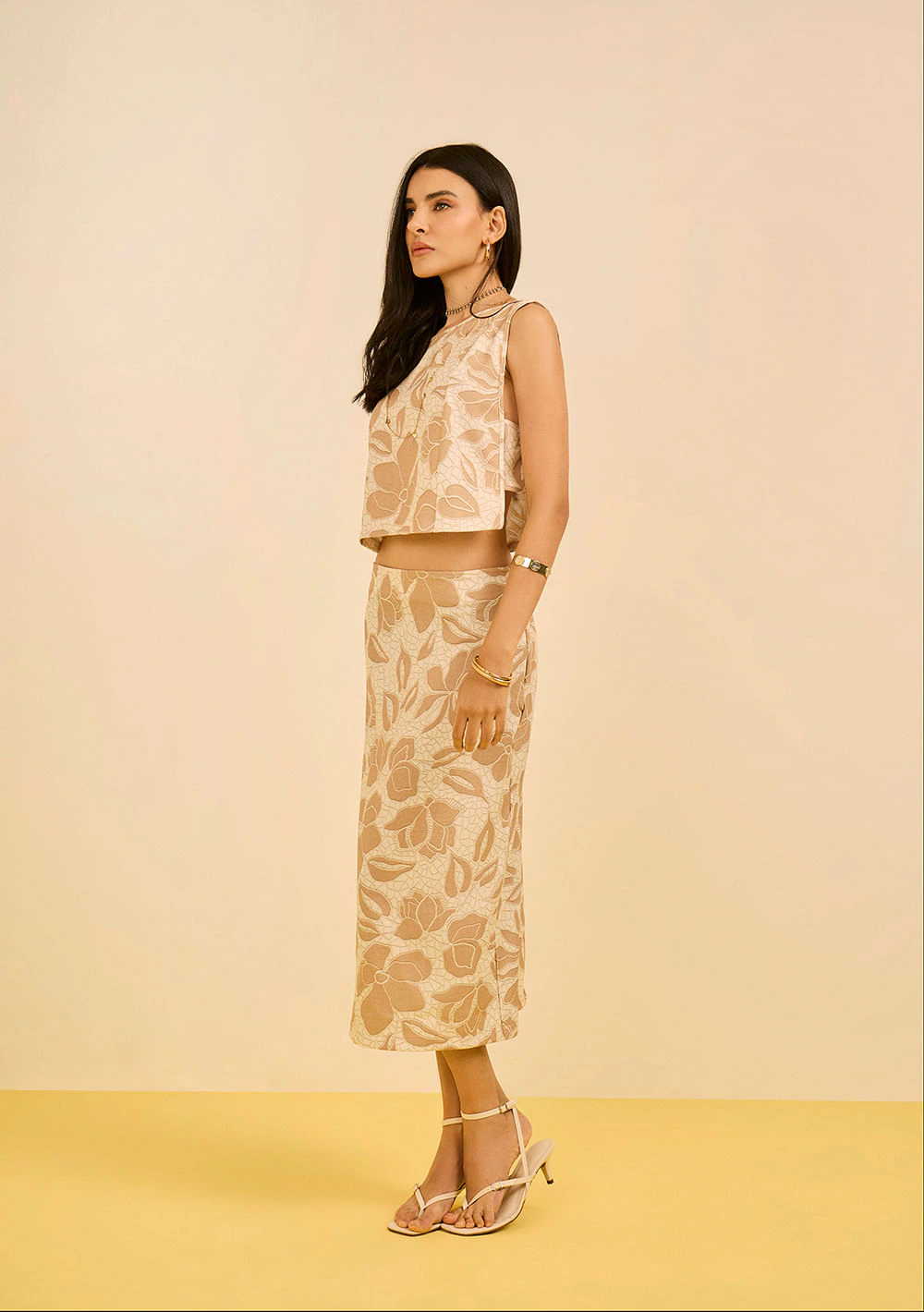 Regata Zinco Solta Decote Careca Cropped Bege/Coral