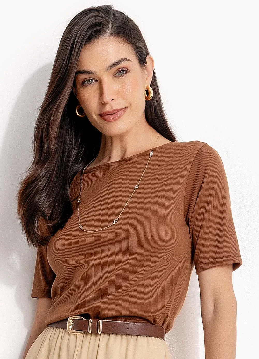 Quintess - Blusa Marrom Amendoado em Malha Canelada