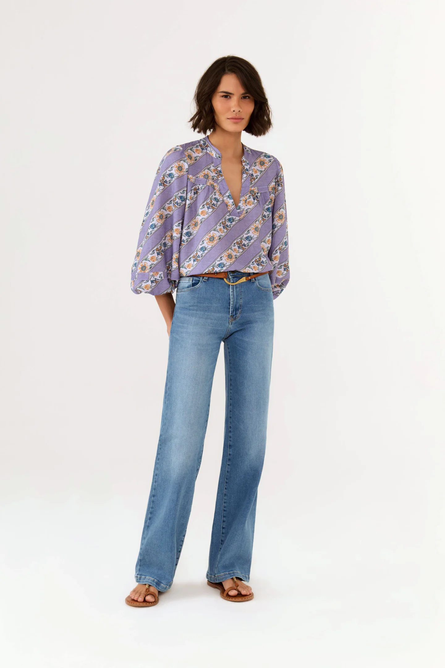 Calça Jeans Reta Clara Bigodes
