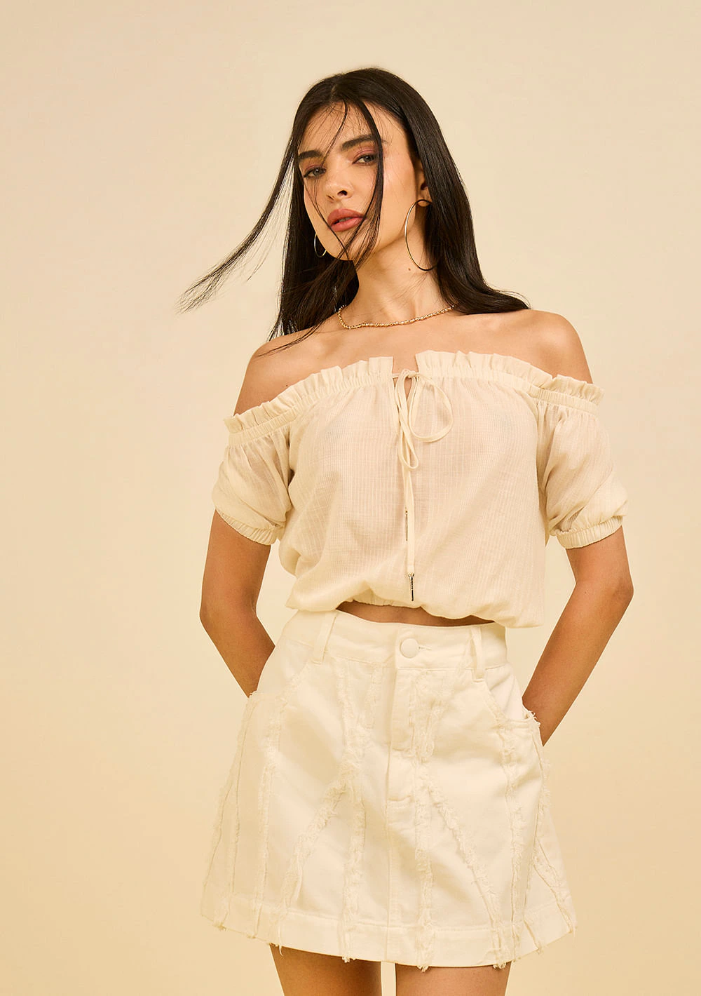 Blusa Zinco Solta Ombro A Ombro Manga 7 Oitavos Padrão Off White