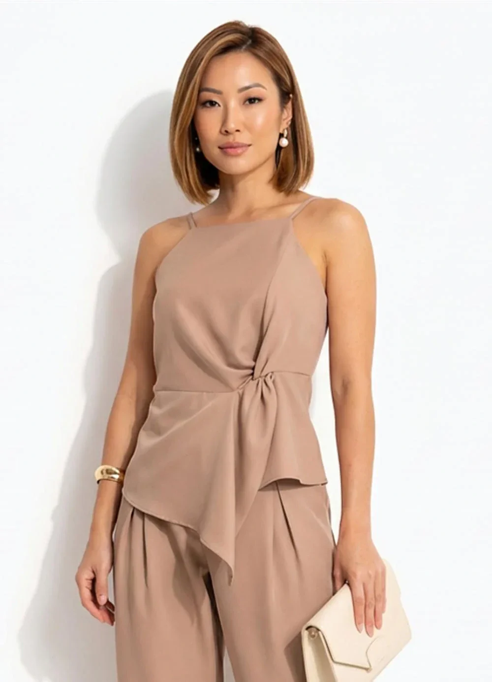Quintess - Blusa Bege em Tecido Alfaiataria
