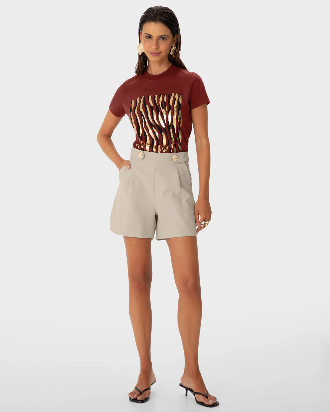 Shorts Feminino Evasê Botão Decorativo Em Bengaline - ENFIM