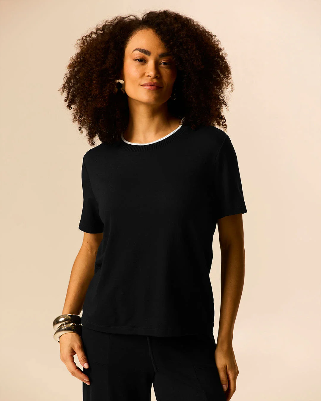 Blusa Básica Feminina Decote Retilínea Em Moletinho De Viscose