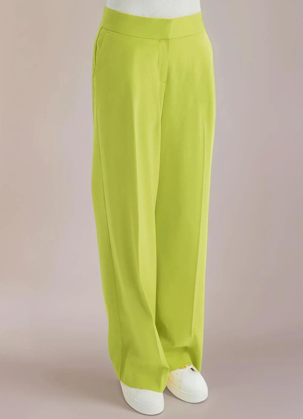 bonprix - Calça Verde Lima em Alfaiataria