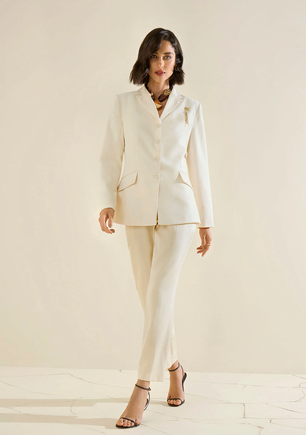 Blazer Morena Rosa Ajustado Manga Longa Padrão Bege