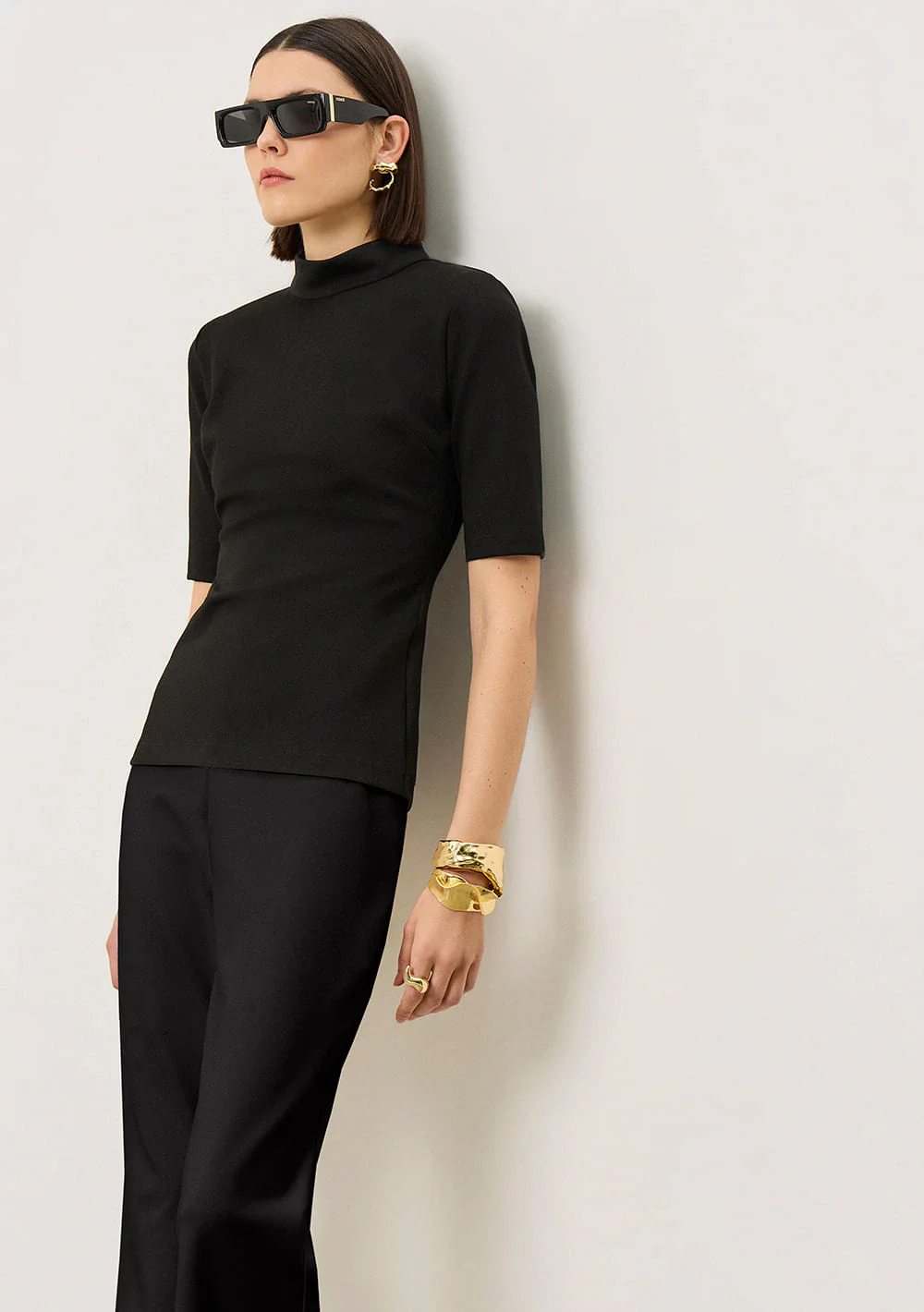 Blusa Iódice Ajustada Gola Alta Manga 3 Quartos Padrão Preto