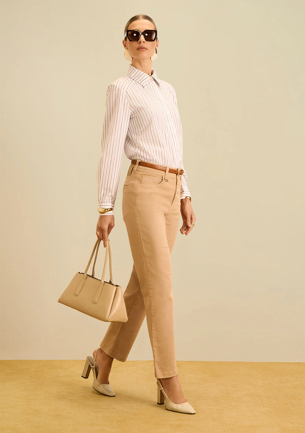 Camisa Maria.Valentina Solta Gola Clássica Manga Longa Padrão Branco