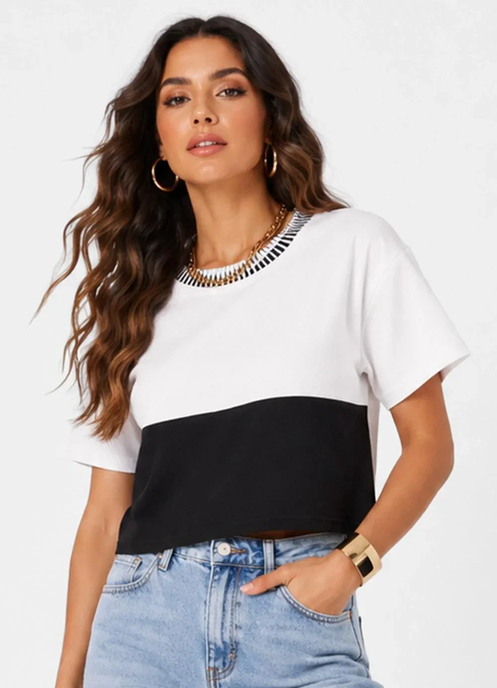 Endless - Blusa Feminina Manga Curta em Viscose Bege