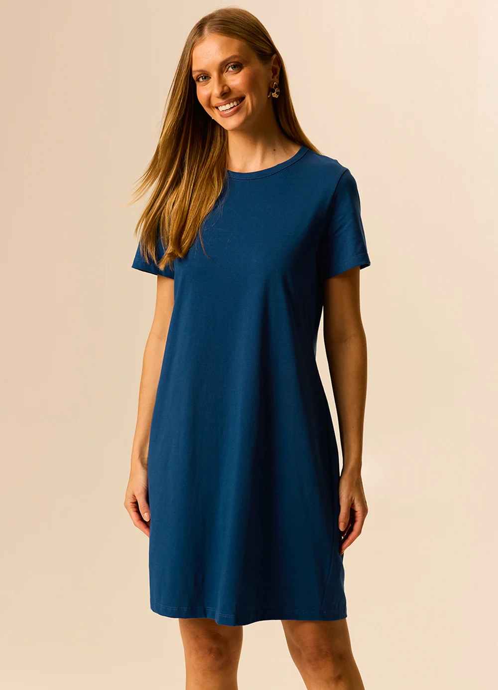 Malwee - Vestido Curto em Malha Azul Escuro