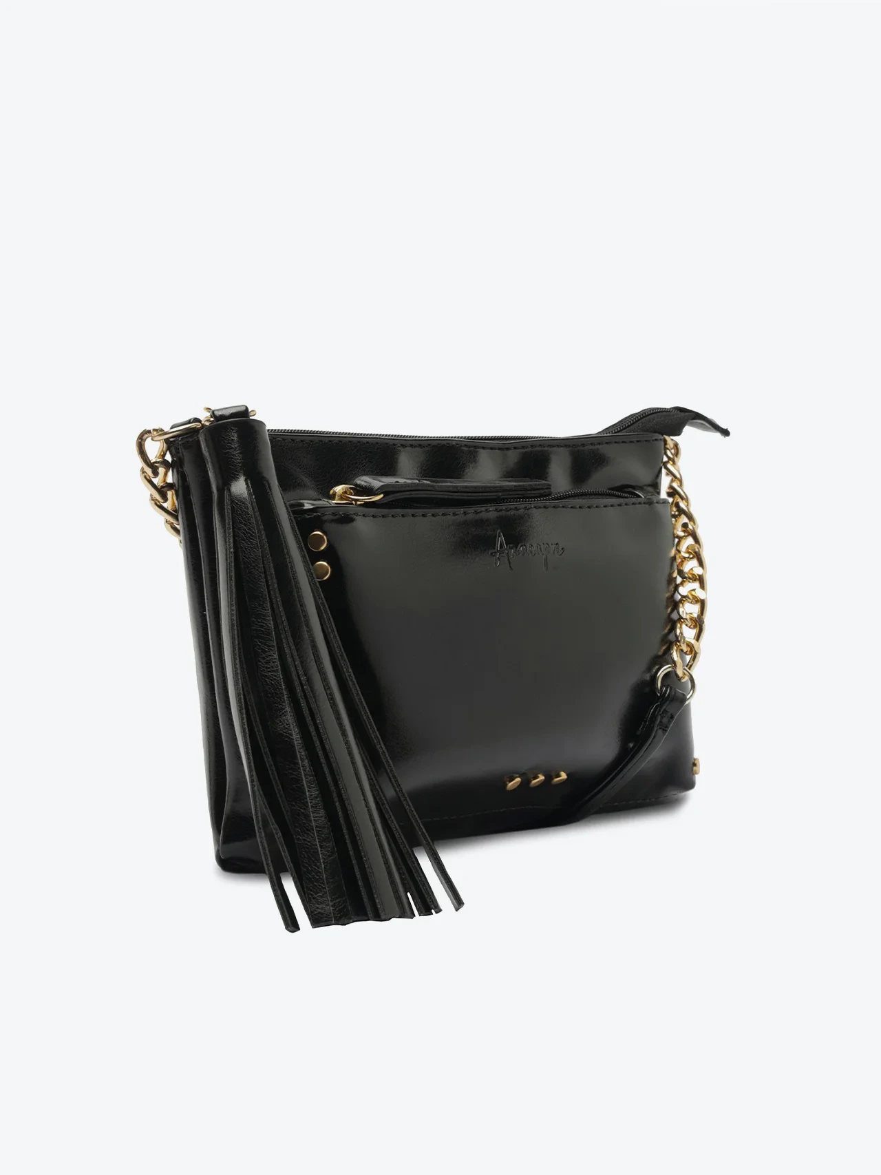 Bolsa Tiracolo Detalhes em Metal Preta