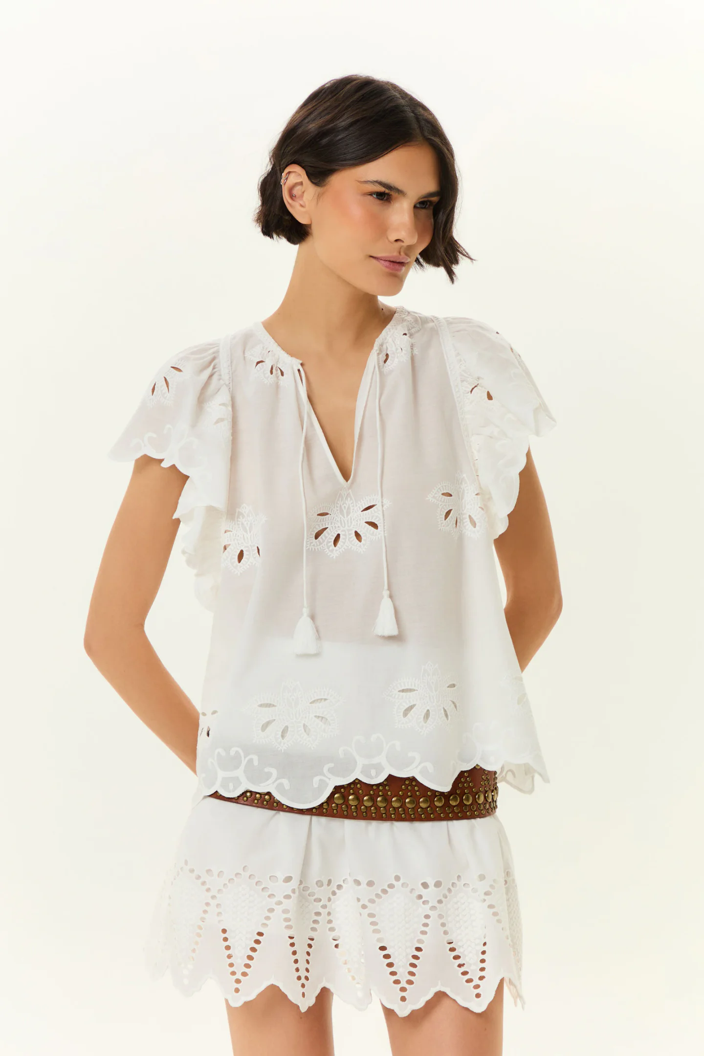 Blusa Manga Curta Bordado Lotus