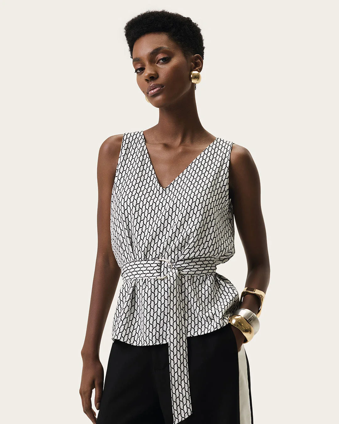 Blusa Ampla Feminina Cinto Faixa Detalhe Argola Em Viscose - ENFIM