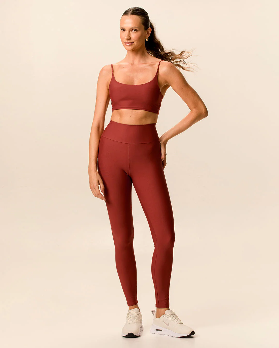 Calça Legging Esportiva Feminina Bolso Costas Em Malha Dry E Proteção UV50+ Malwee Active