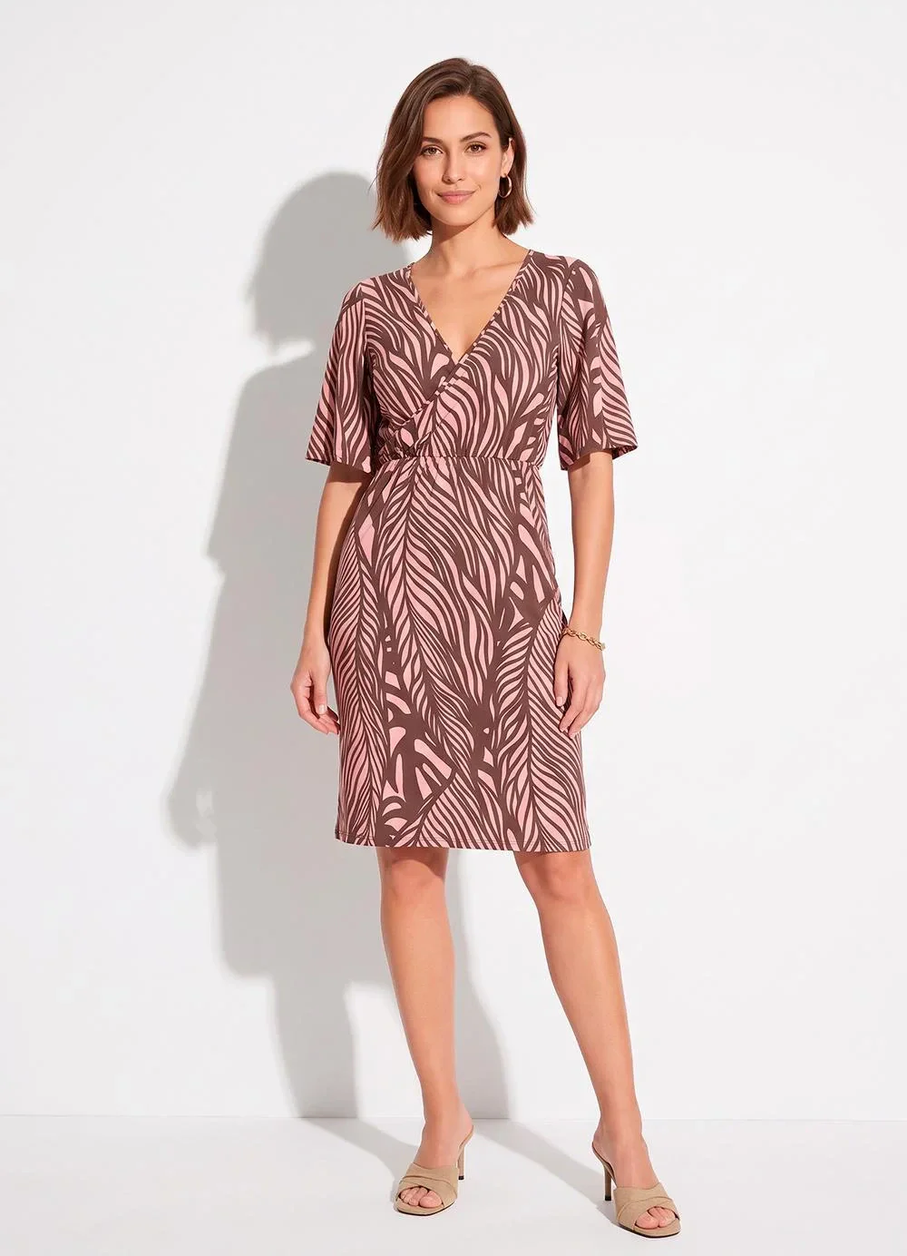 Quintess - Vestido Folhagem Rosê em Malha de Viscose