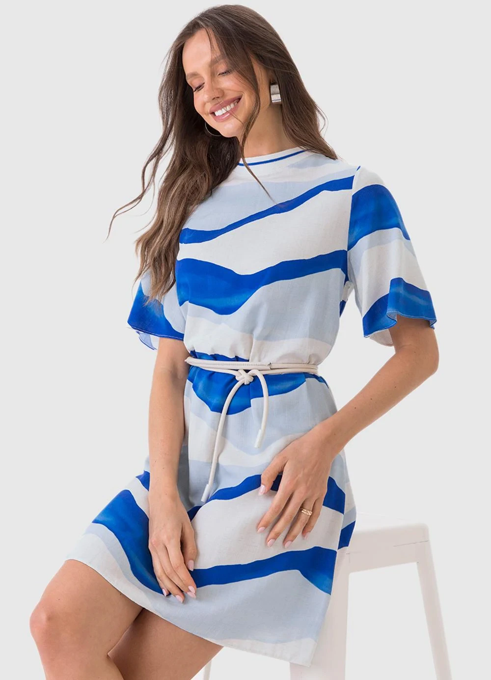 Malwee - Vestido Abstrato Curto Amplo em Viscolinho Azul