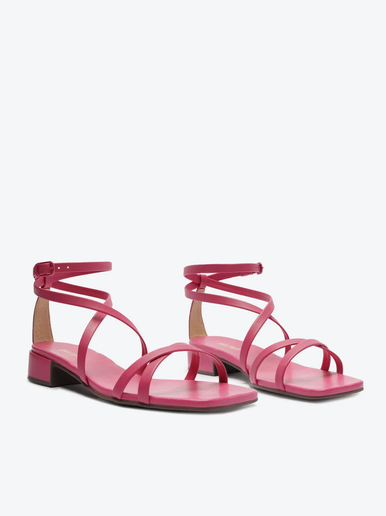 Sandália Salto Bloco Multitiras Rosa