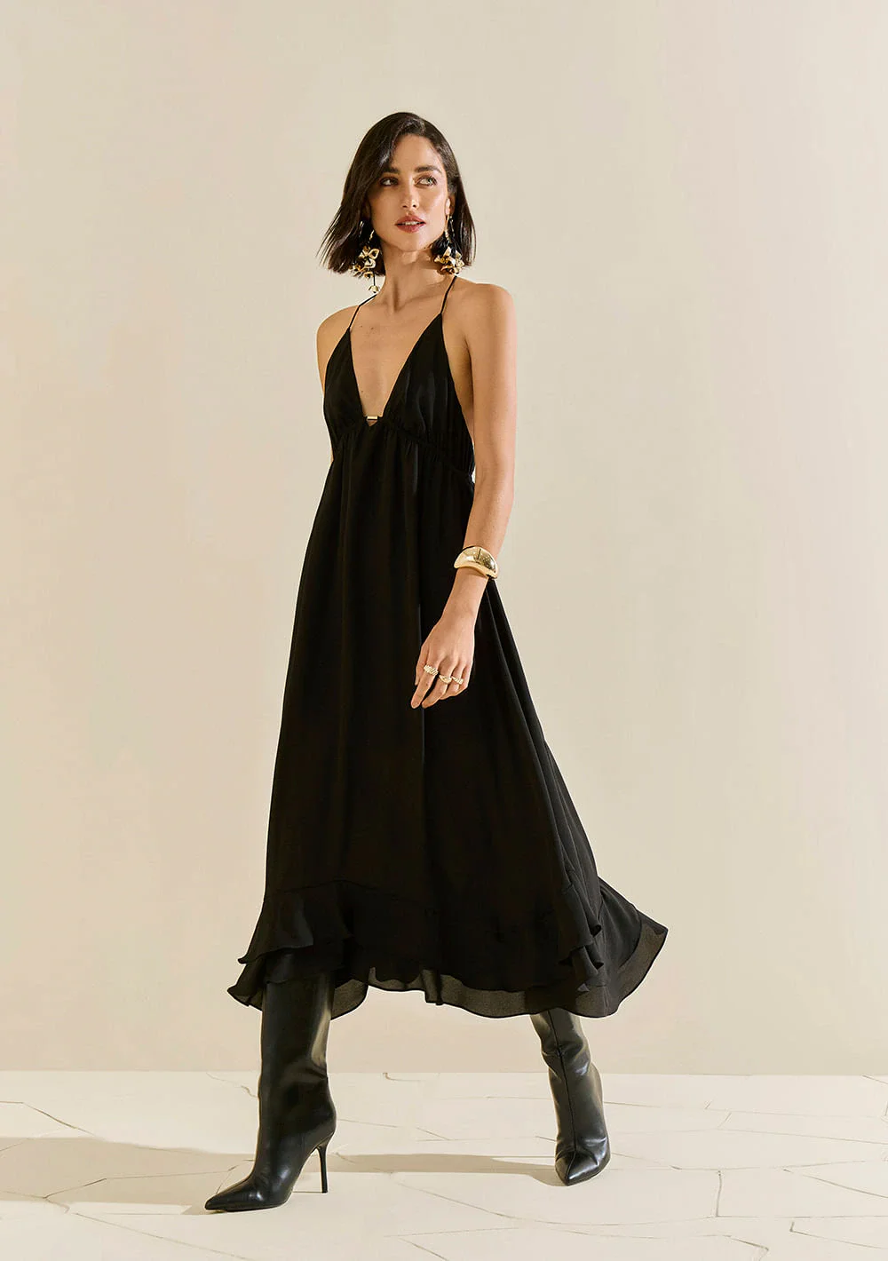 Vestido Morena Rosa Solto Decote V Com Alça Midi Preto
