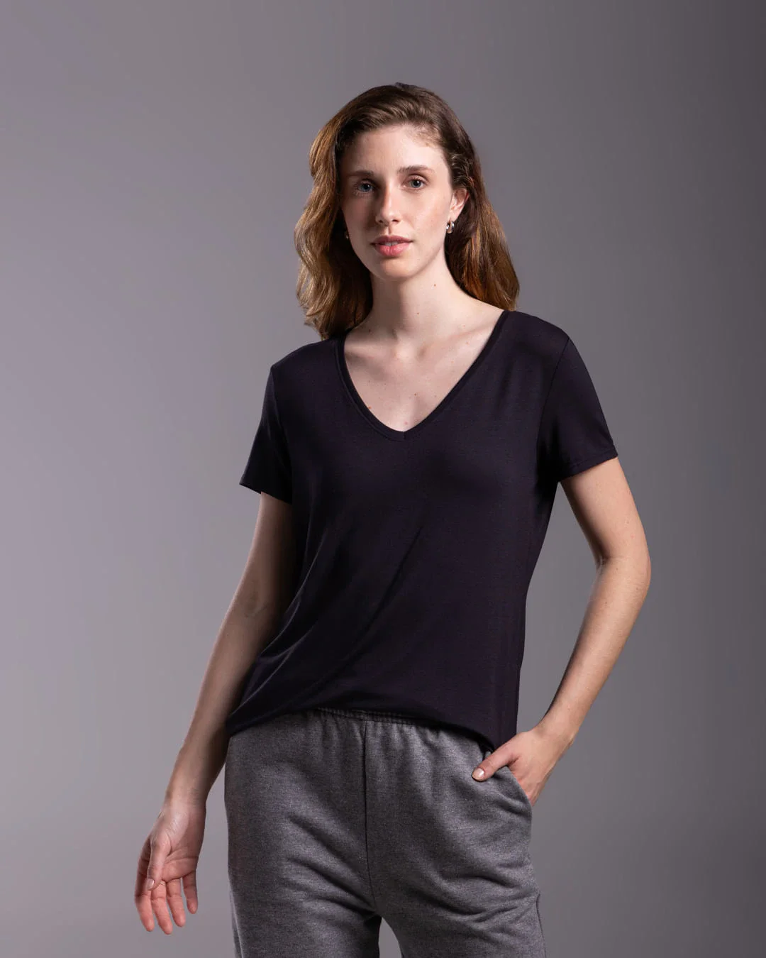 Tech T-Shirt Modal Gola V Feminina - BASICAMENTE