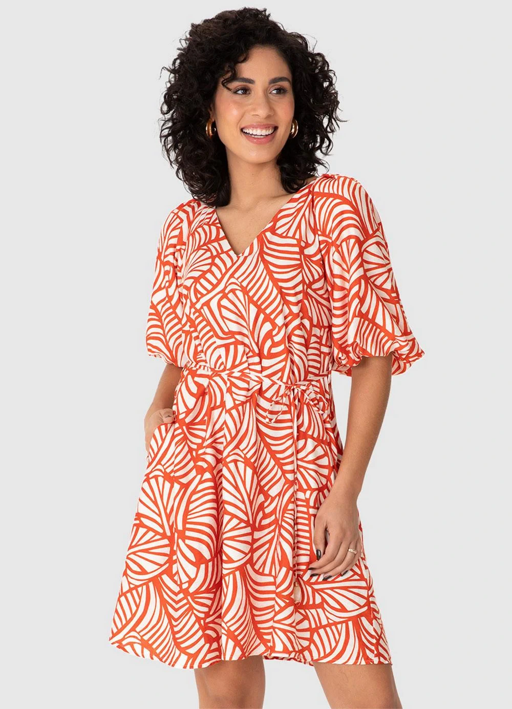 Malwee - Vestido Curto Evasê Folhagens em Viscose Laranja