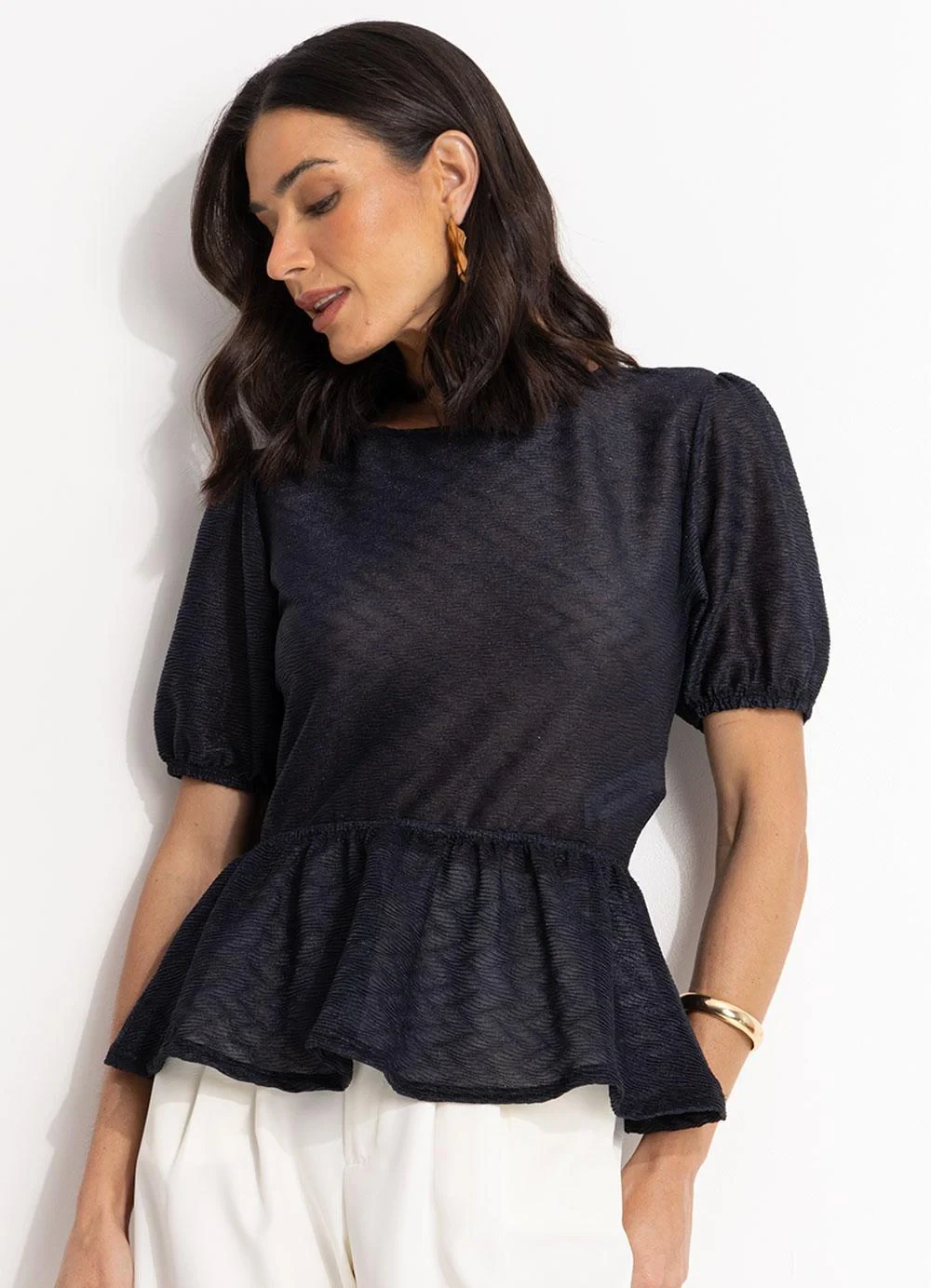 Quintess - Blusa Preta em Malha Texturizada
