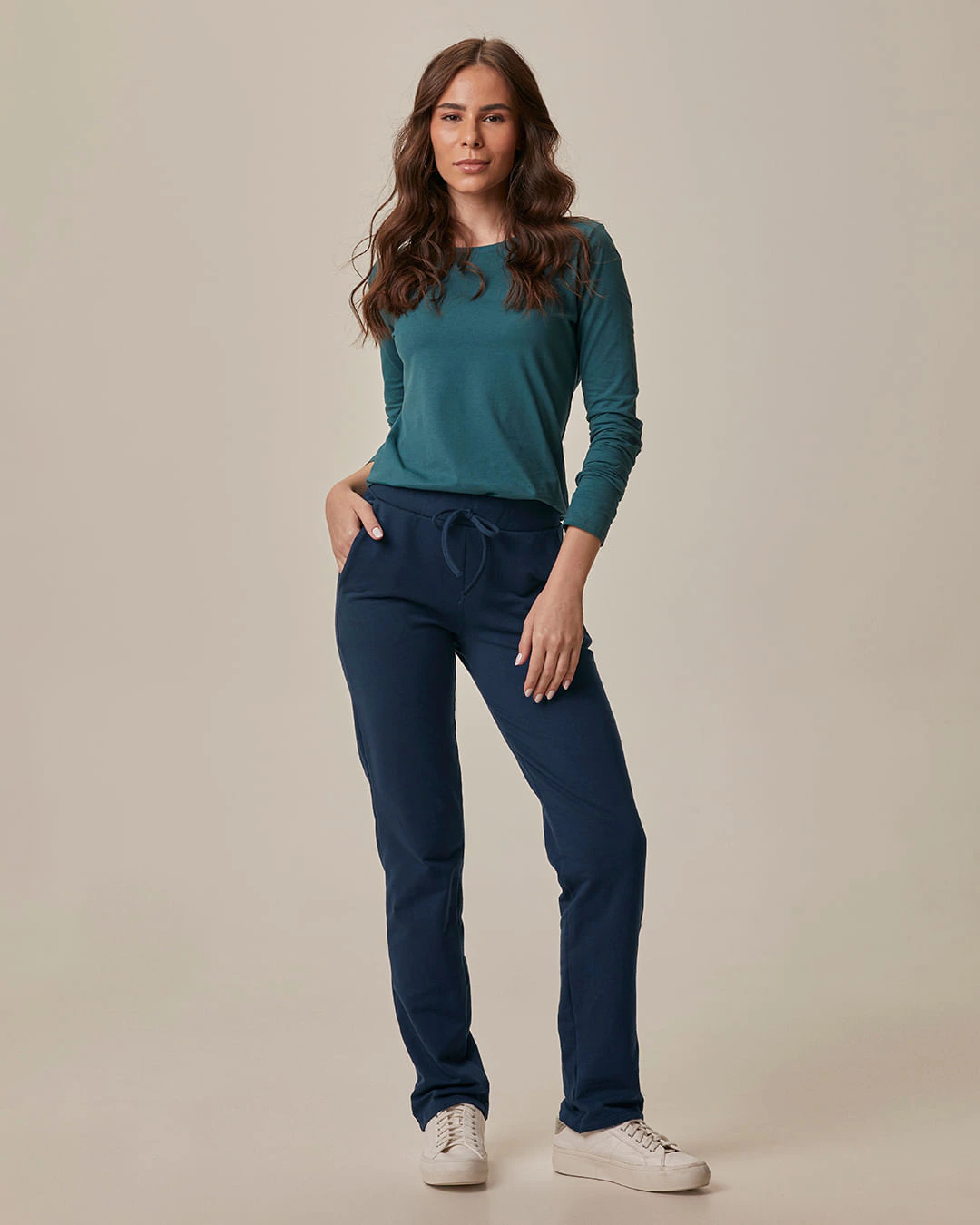 Calça Básica Feminina Reta Em Moletom Stretch Flanelado