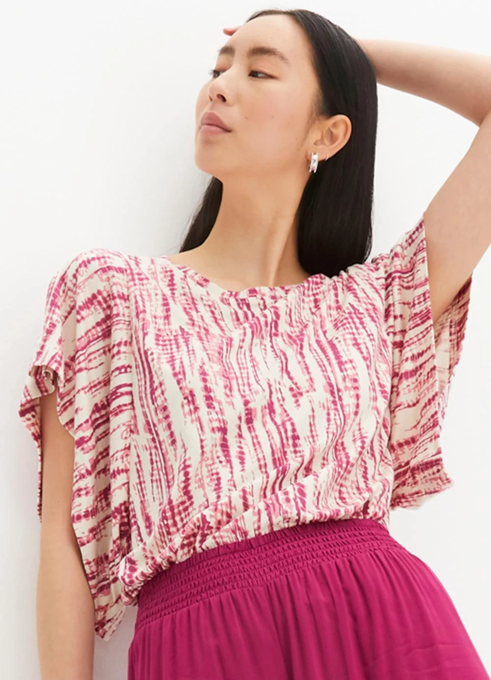 bonprix - Blusa Poá Abstrato em Malha Fria