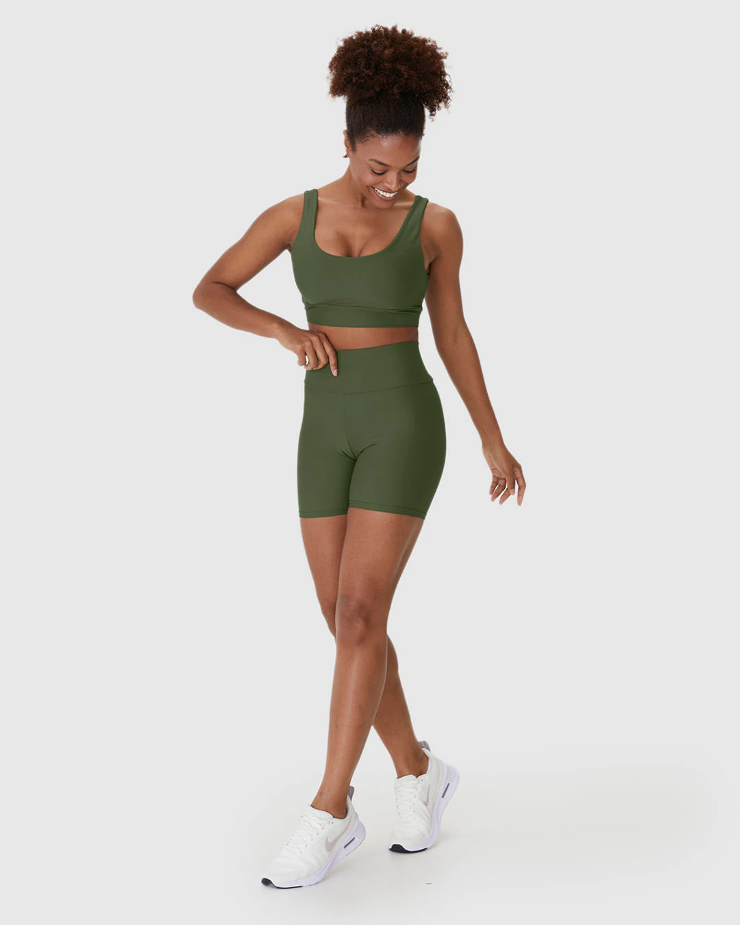 Shorts Esportivo Feminino Bolso Costas Em Malha Dry E Proteção UV50+ Malwee Active
