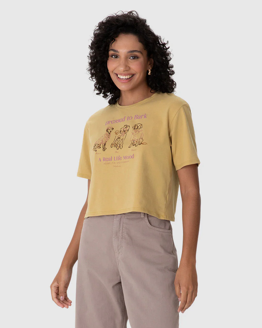 Camiseta Feminina Manga Curta Estampada Colecionável Em Algodão