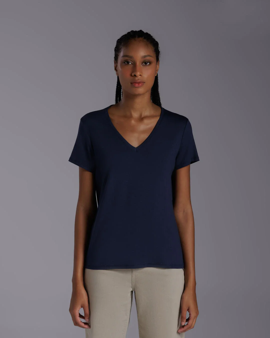Tech T-Shirt Modal Gola V Feminina - BASICAMENTE