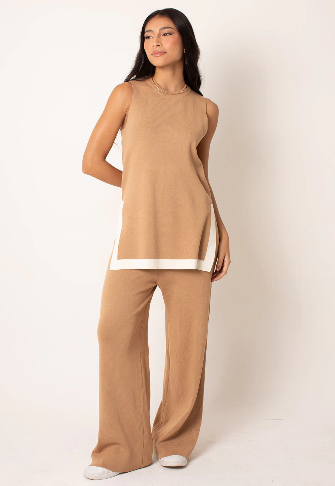 Conjunto Casual Blusa Alongada e Calça Pantalona
