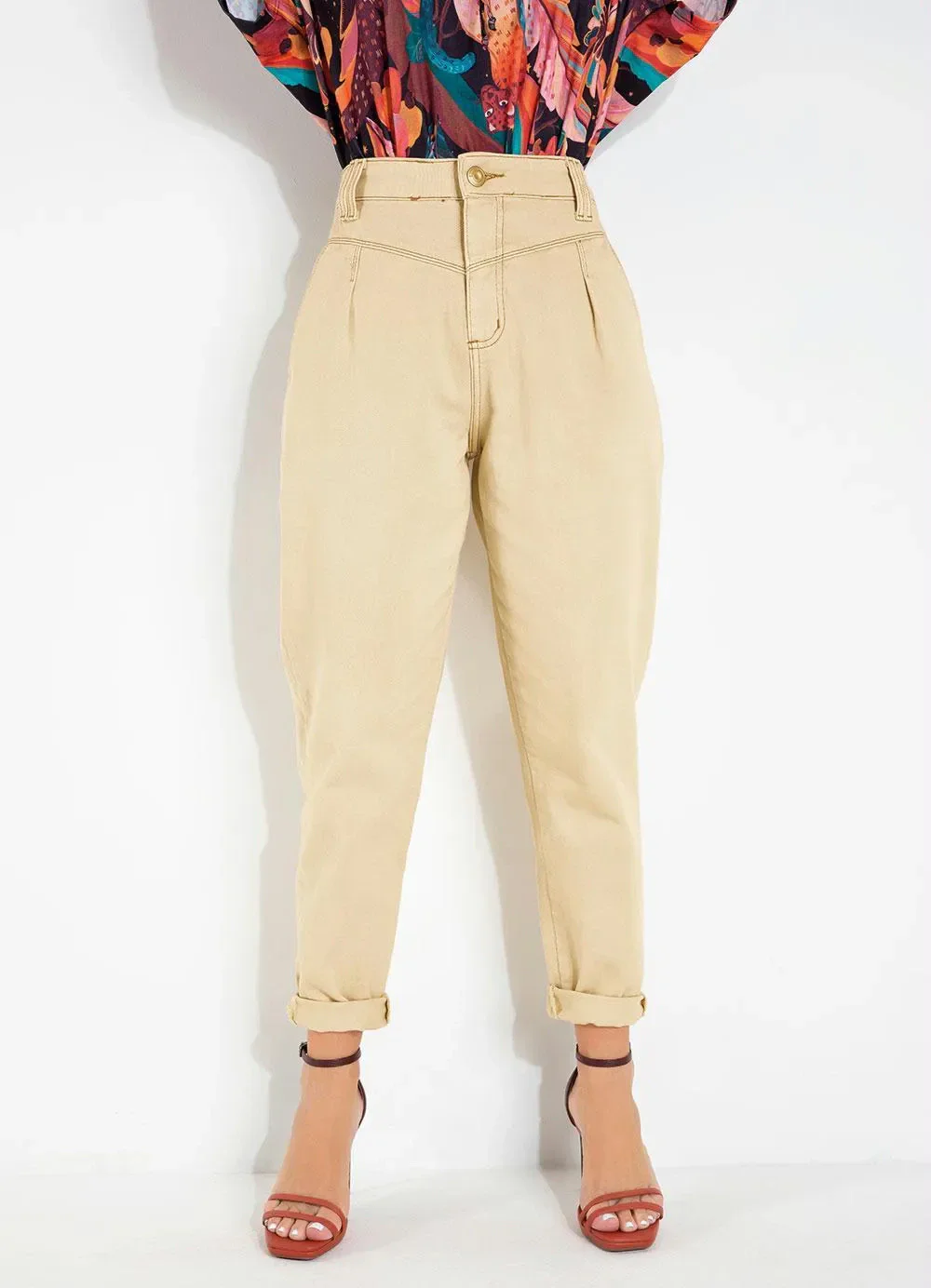 Sawary Jeans - Calça Sawary Bege Mom Jeans com Bolsos