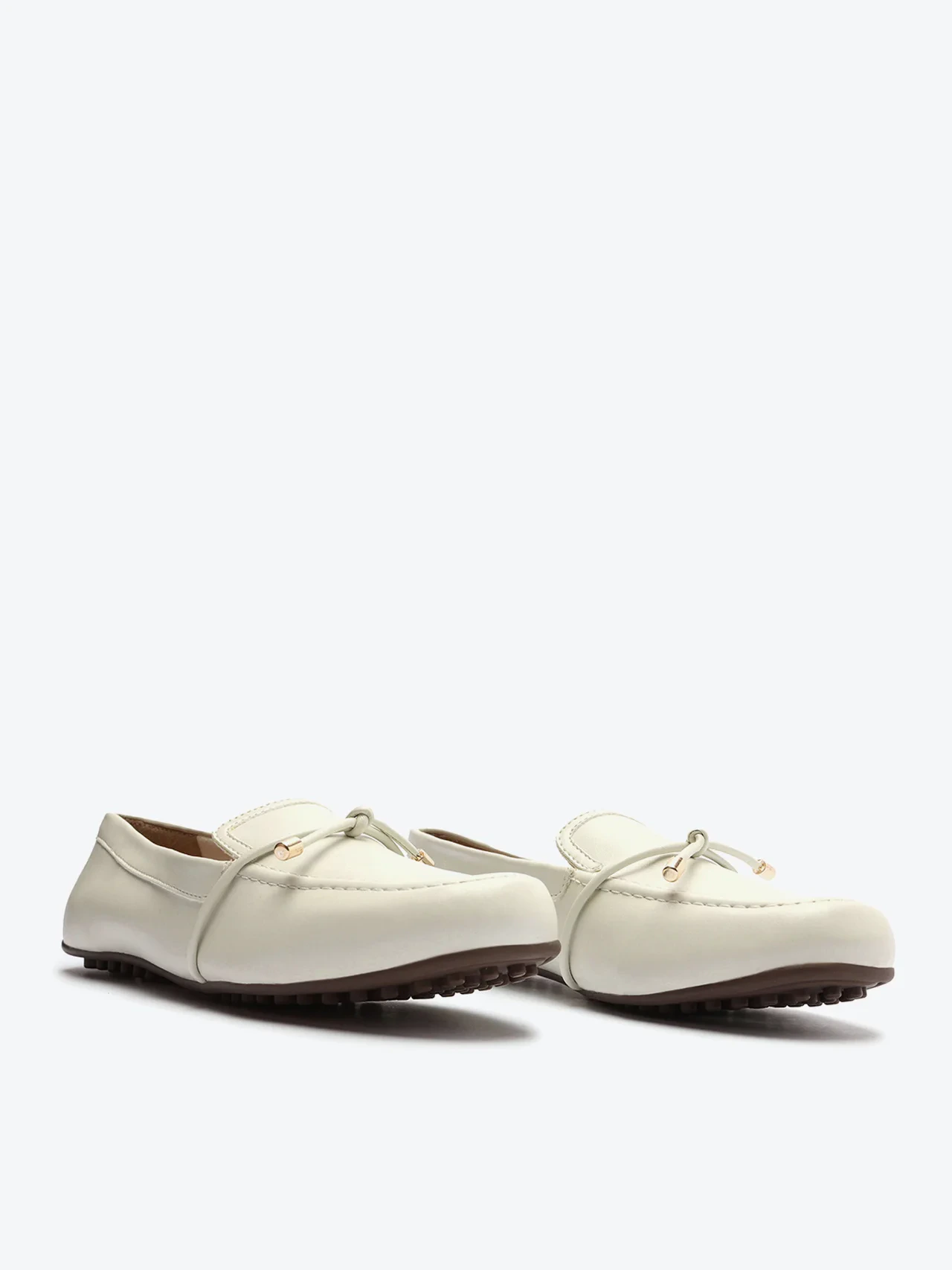 Mocassim Driver Laço Metalizado Branco
