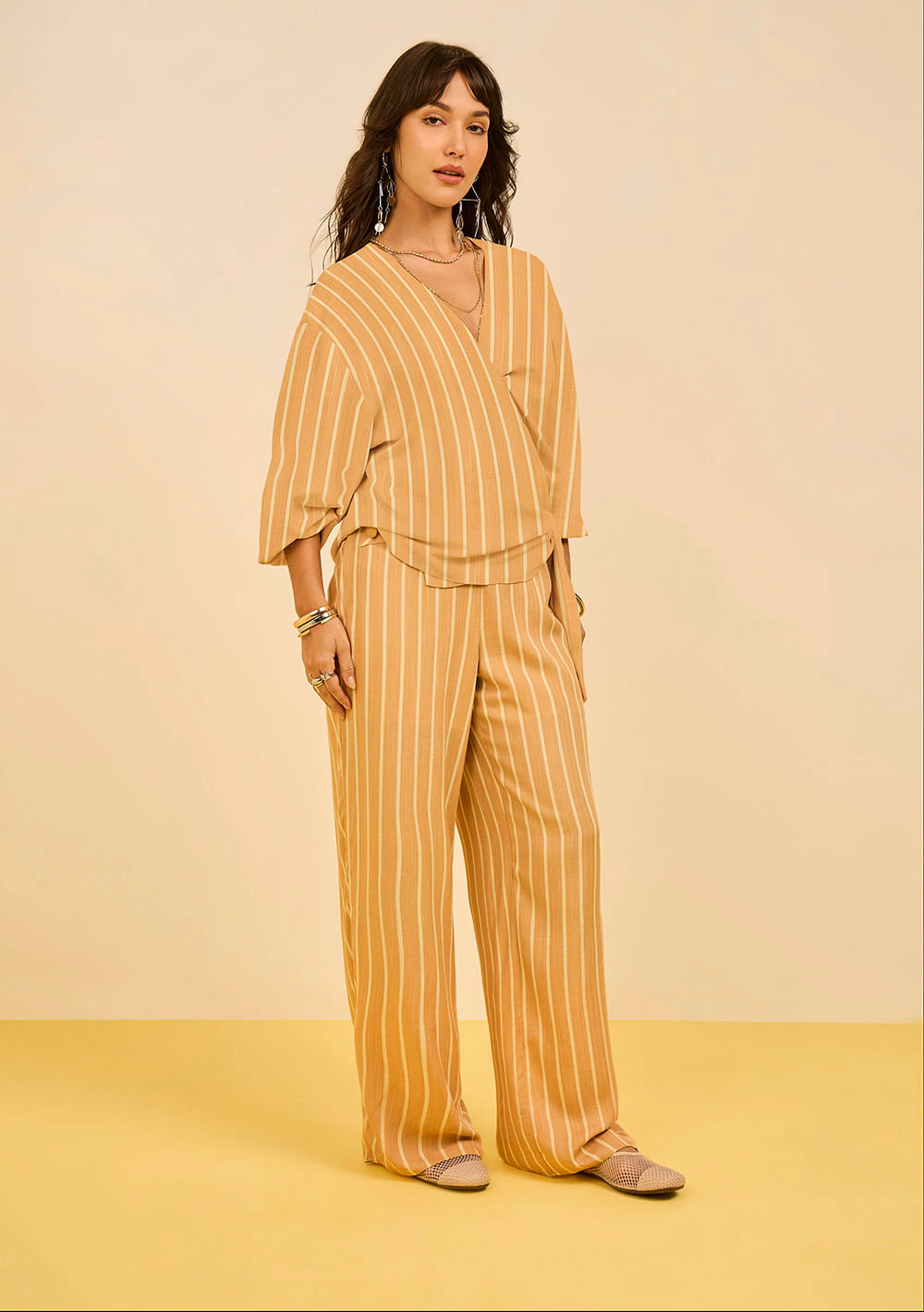 Calça Zinco Pantalona Alta Marrom