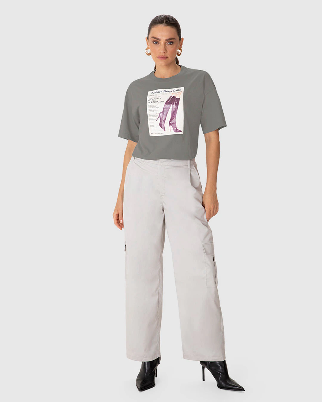 Camiseta Ampla Feminina Elegance Is An Attitude Em Malha Algodão - ENFIM