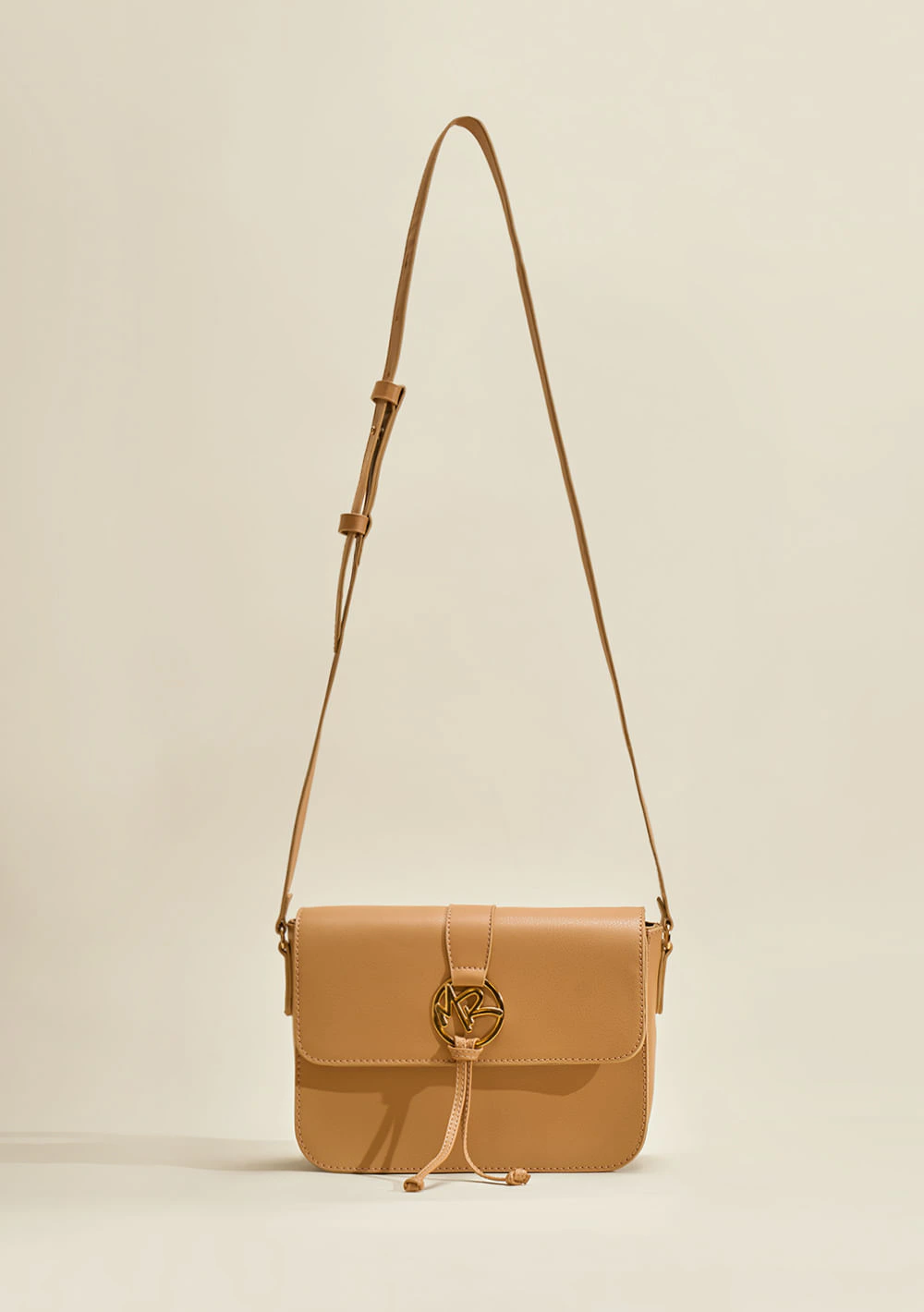 Bolsa Satchel Com Metal Bege Claro