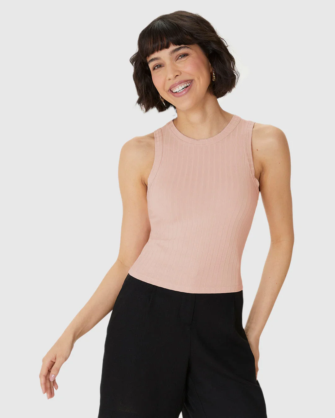 Regata Básica Feminina Long Cropped Em Malha Canelada De Viscose