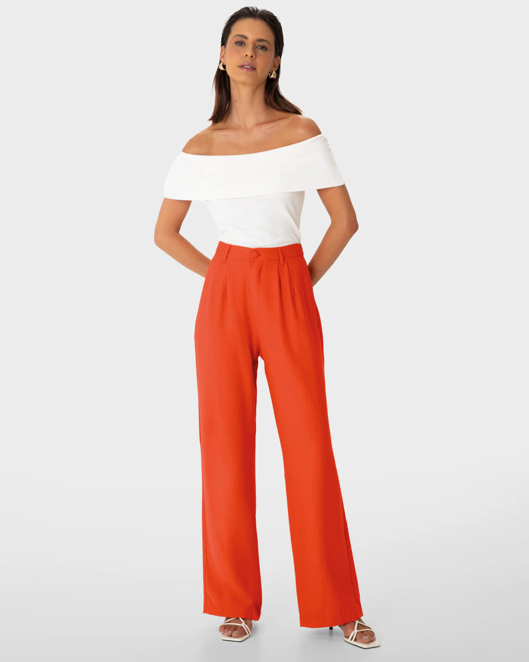 Calça Alfaiataria Feminina Bolso Lateral Em Viscose Sarjada - ENFIM