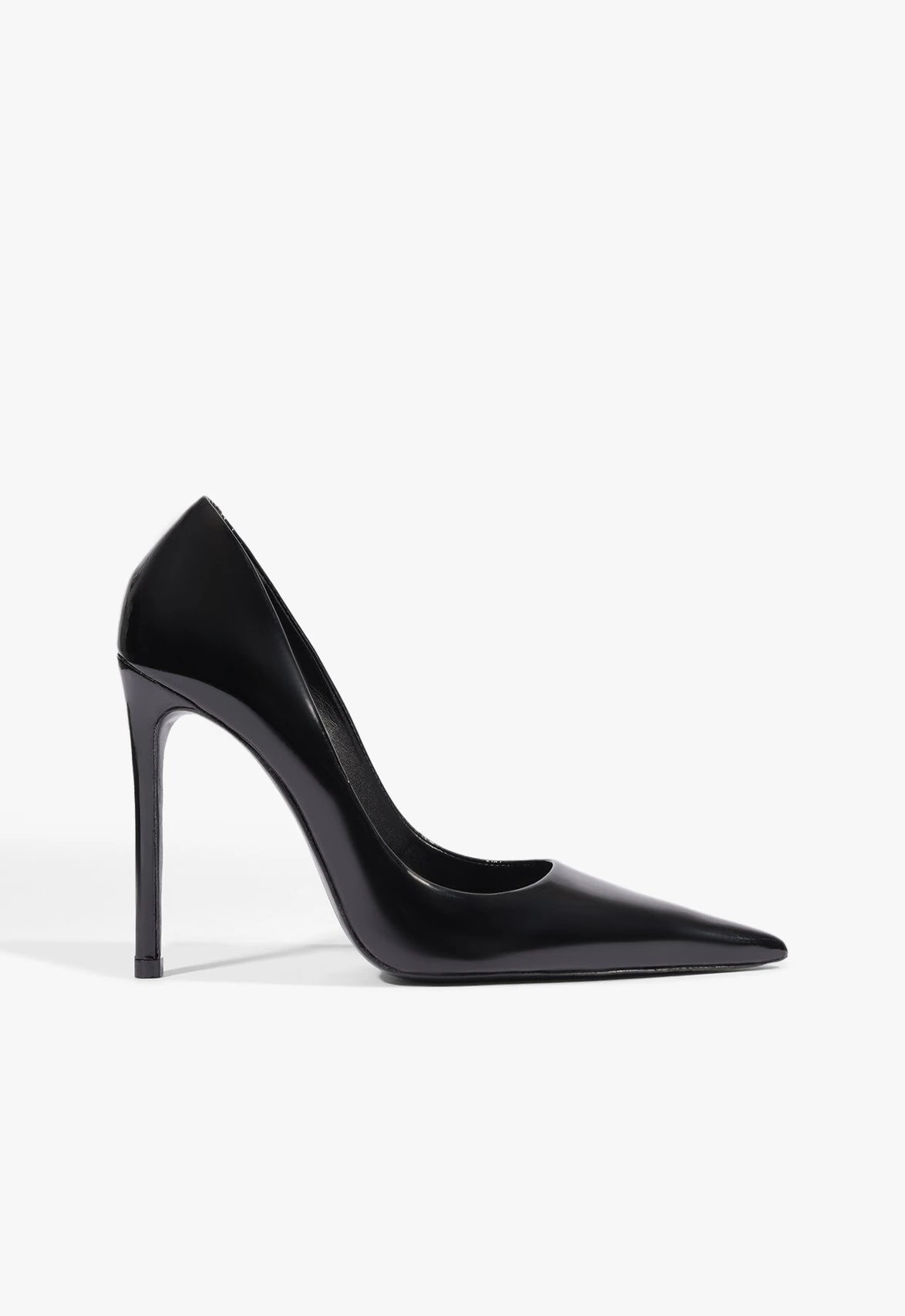 Scarpin Clara Bico Fino Couro Preto